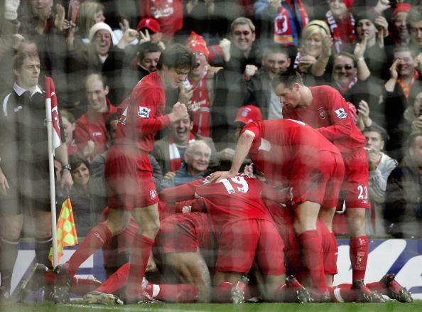 TA：在麦克拉伦执教牙买加时，他曾自掏腰包为工作人员买机票