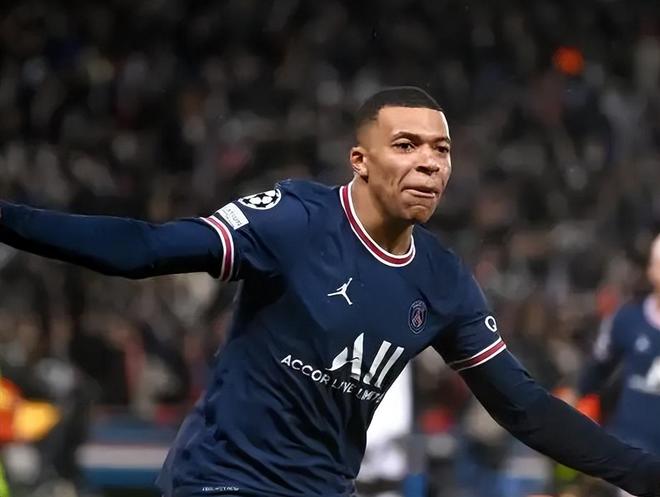 继C罗之后，姆巴佩是第二位单一自然年为皇马进球53+的球员