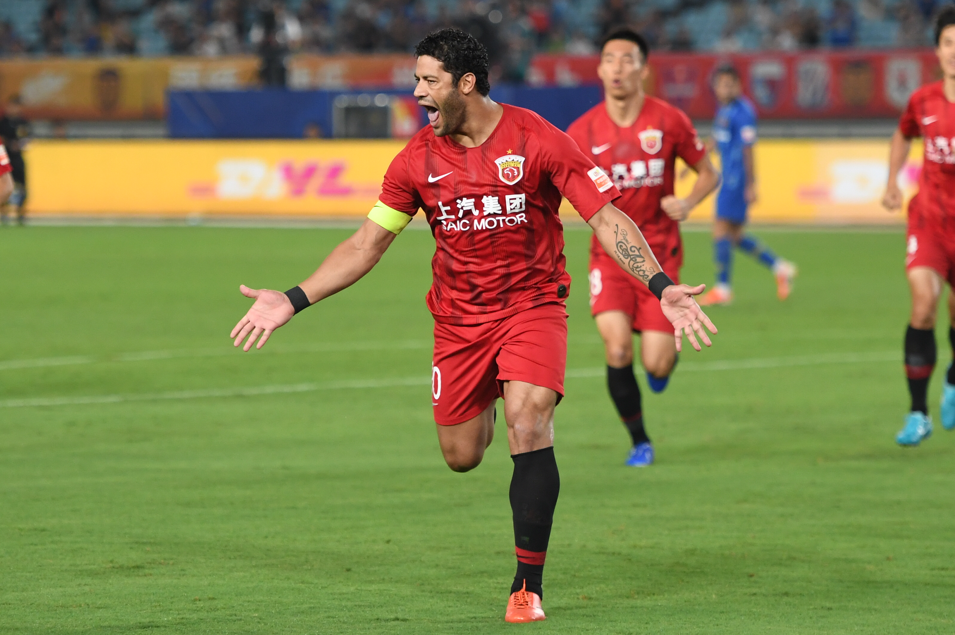 每体：曼城加速球员清洗进程，麦卡蒂与格10等4人为离队候选