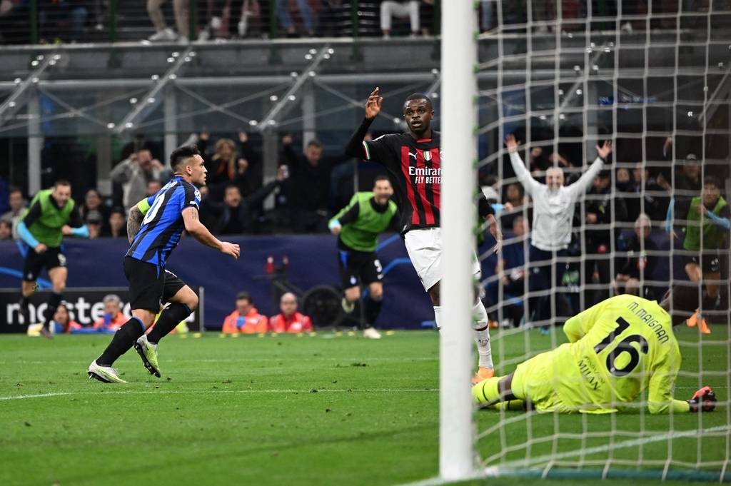 欧文突破防守送出制胜助攻