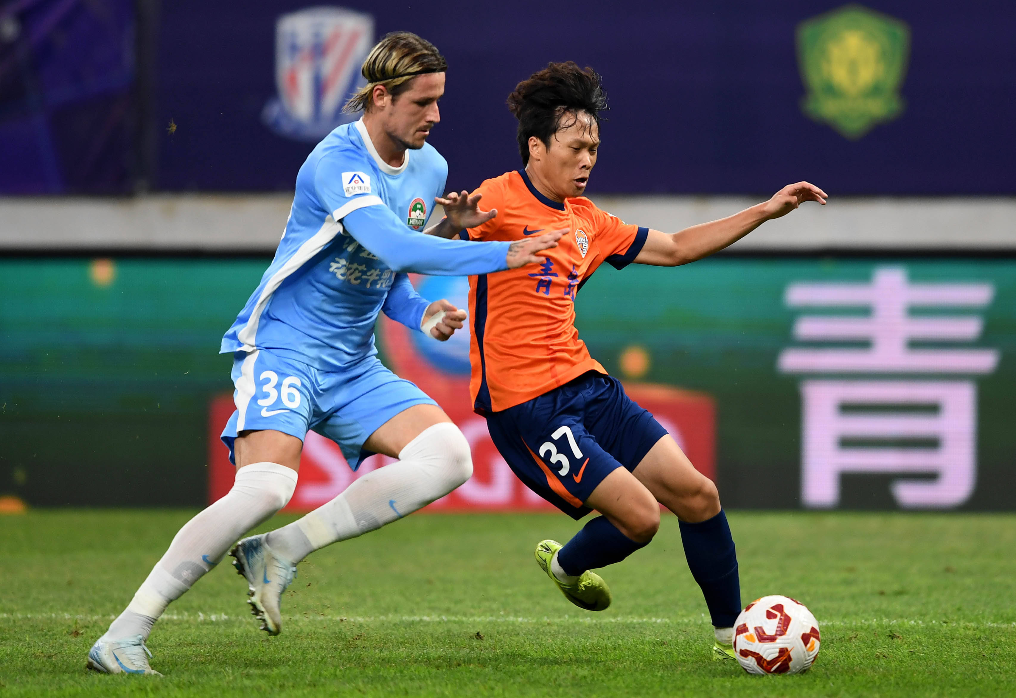 博主：萨拉赫将观看卡拉格解说曼联，俱乐部警告他的社媒动作