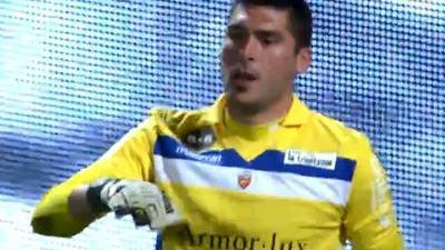 马丁内斯：输球能让球队成长；球员受伤或停赛就不会留在集训