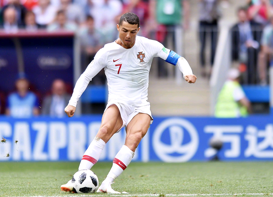 英超第15轮：B费2射1传姆伯莫芒特破门 曼联4-1狼队