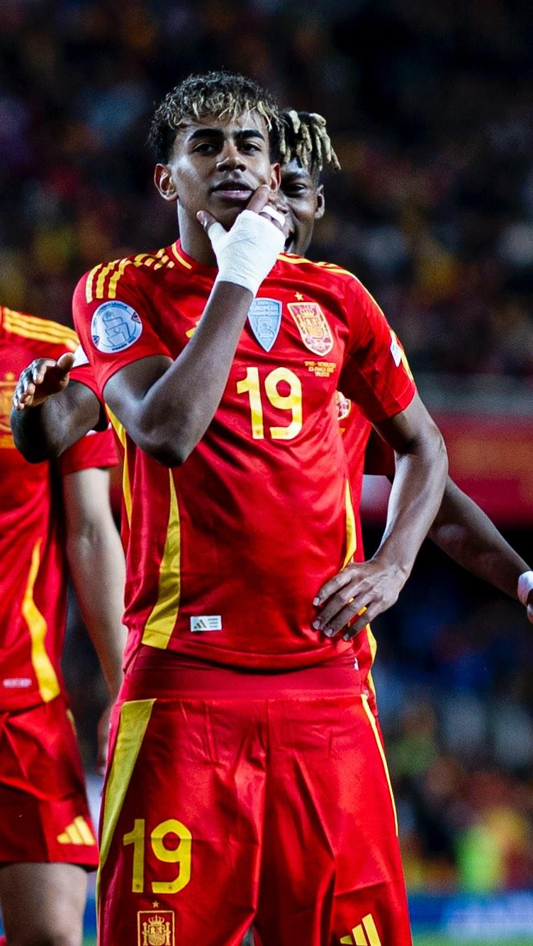 梅西苏亚雷斯重聚后再遇变数！迈阿密国际拒绝内马尔加盟，MSN三叉戟难再现江湖