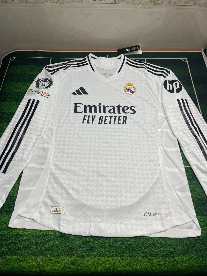 渝媒介绍重庆铜梁龙冲超庆典：也是新股东形象的首次集中展示