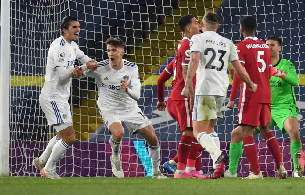 梅州客家因财务危机降级，未能延续奇迹，暴露中国足球现实困境。