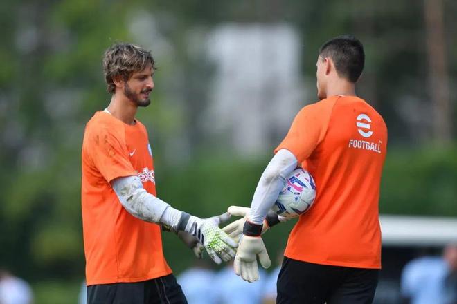 邮报：曼联计划明年夏天在北欧与雷克瑟姆进行季前友谊赛