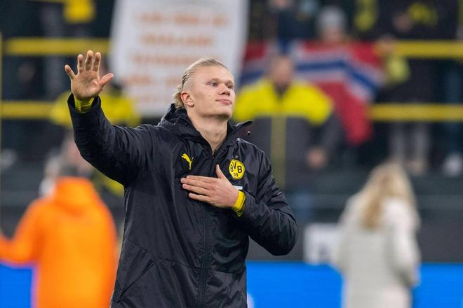 意甲媒体热议：米兰前锋希门尼斯未来扑朔迷离，媒体坚称他将离开而经纪人否认！