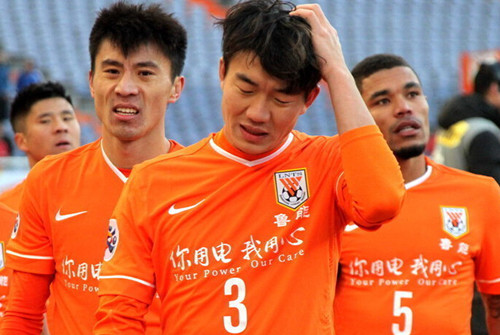 篮球火箭头号得分手连续两场低迷