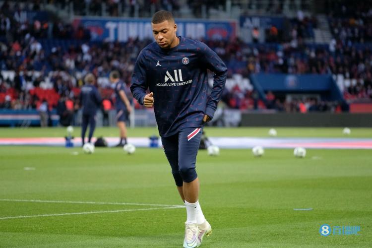 东契奇飞抵费城加入湖人！周一复出战76人 詹姆斯状态升级也有望回归