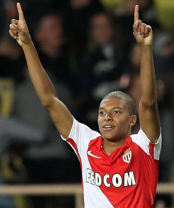 英媒：前曼联天才莫里森加入PFA夏训营，保持状态寻找新下家