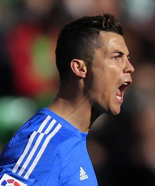 剑南春｜米兰连丢两球2-2帕尔马，莱奥点射，萨56贴地斩破门